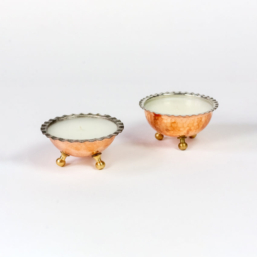 Delicate Copper Bowl Candle with Ruffles
